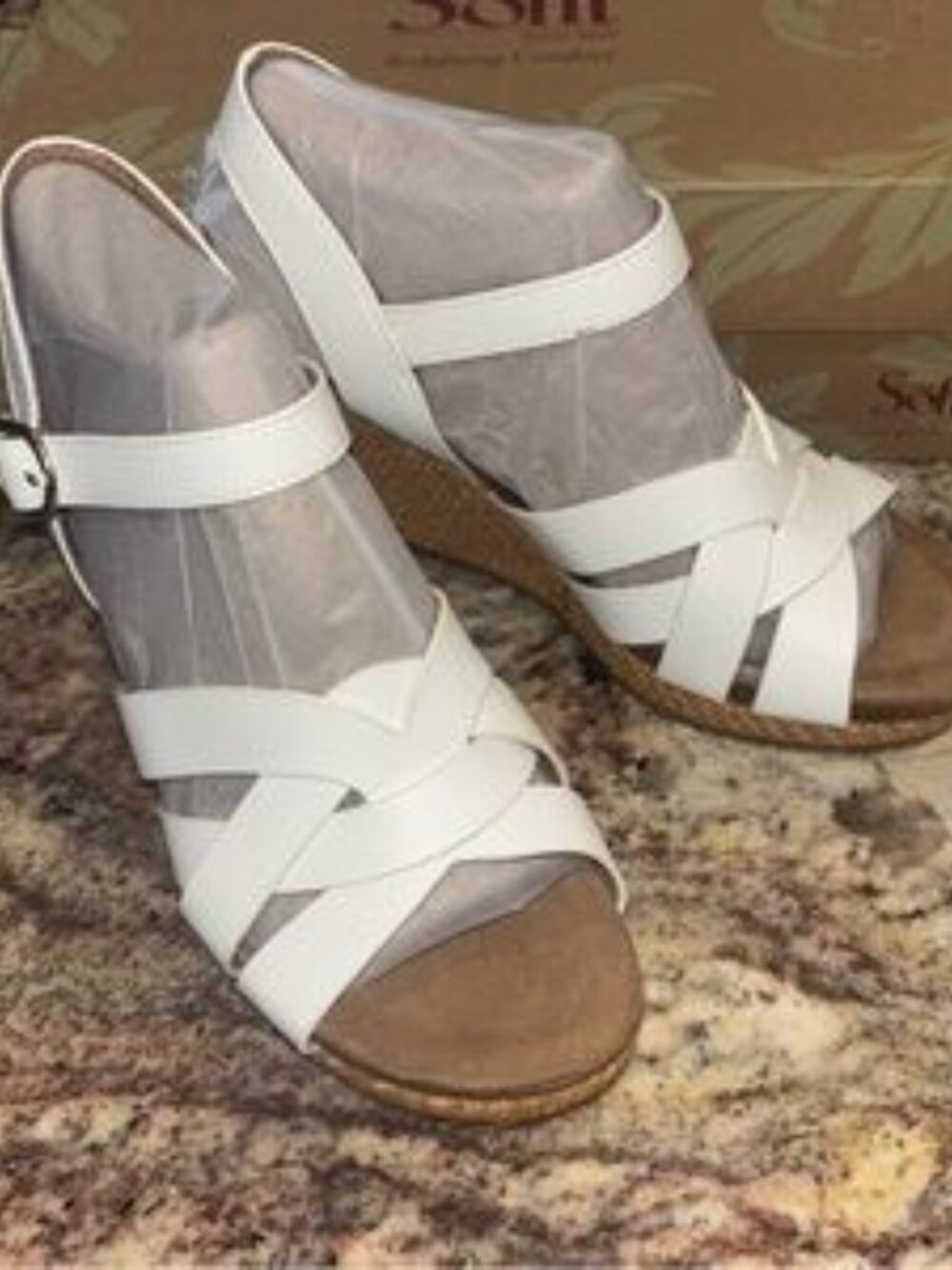 Sofft Women's White Wedge Sandals NIB - Picture 6 of 11